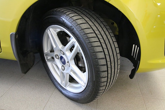 Ford Fiesta 2 of 19
