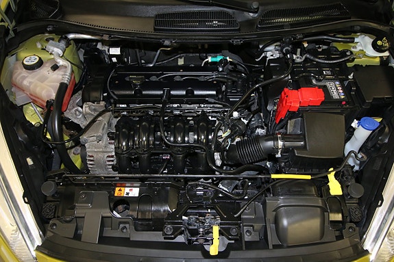 Ford Fiesta 16 of 19