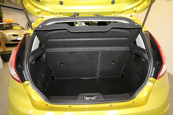 Ford Fiesta 9 of 19