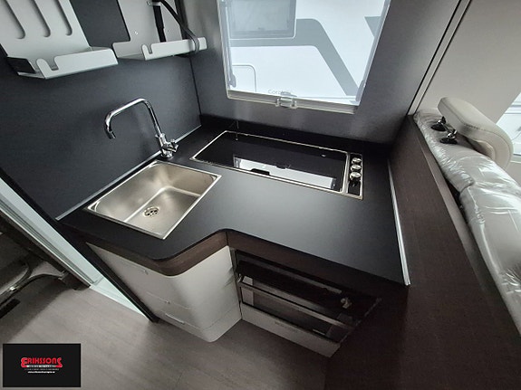 Adria Coral SUPREME 670 SL 4 of 11