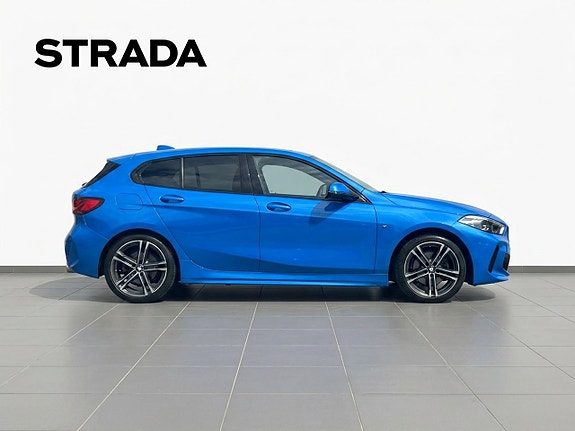 BMW 118i 4 of 11