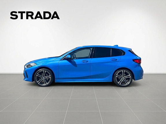 BMW 118i 3 of 11
