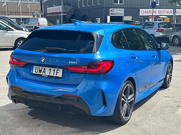 BMW 118i 6 of 11