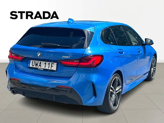 BMW 118i 6 of 11