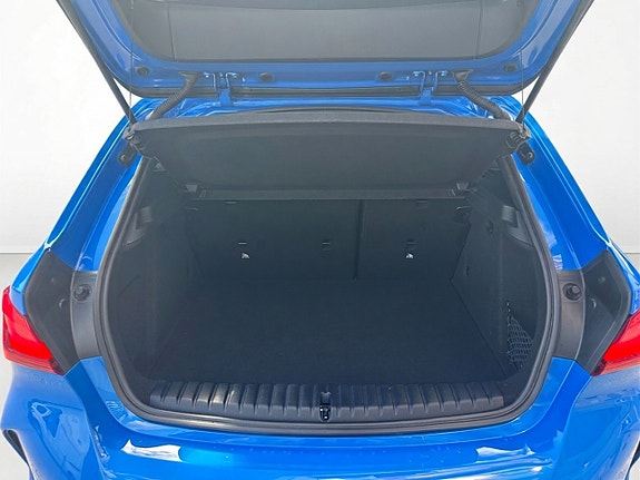 BMW 118i 7 of 11