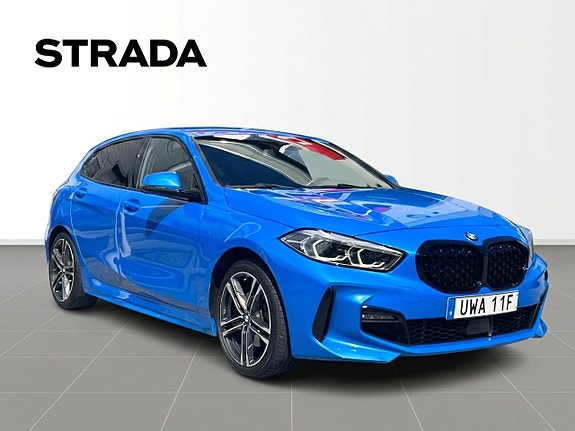 BMW 118i 2 of 11