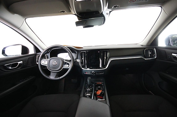 Volvo V60 Cross Country 5 of 5