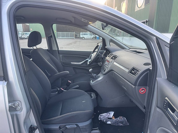 Ford C-Max 11 of 15