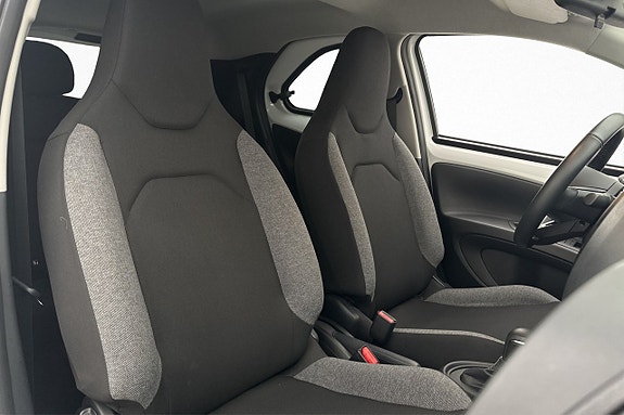 Toyota Aygo 19 of 22