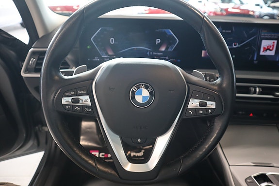 BMW 320 16 of 17