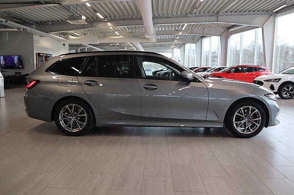 BMW 320 7 of 17
