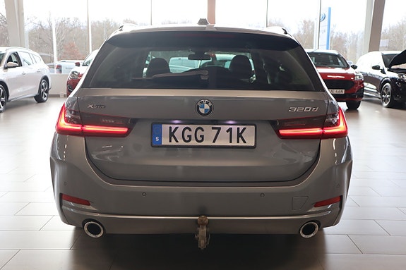BMW 320 4 of 17
