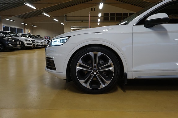 Audi Q5 12 of 12