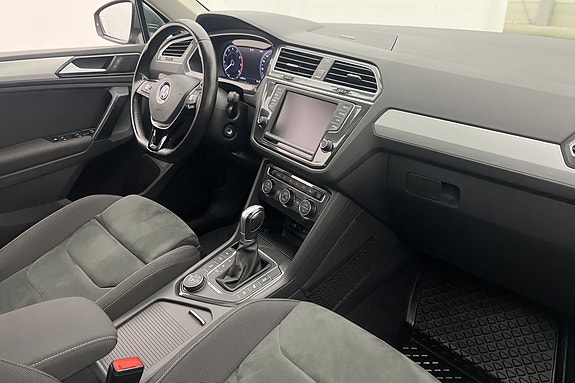 Volkswagen Tiguan 4 of 5