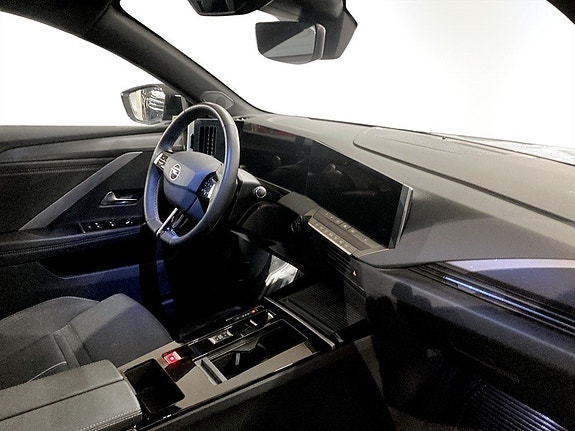 Opel Astra 10 of 15