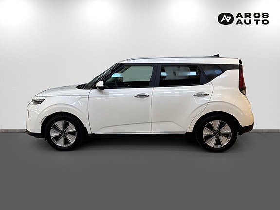 Kia e-Soul 4 of 5