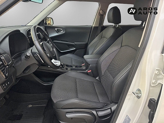 Kia e-Soul 8 of 14