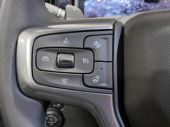 Chevrolet Silverado 1500 15 of 24