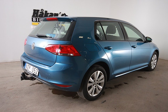 Volkswagen Golf VII 2 of 5
