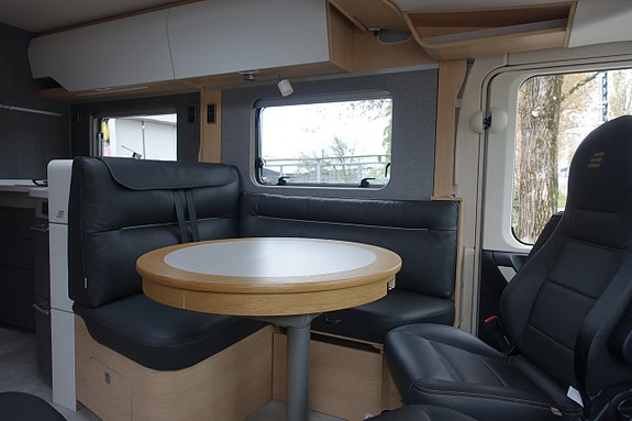 Hymer Masterline I 880 BlackLine All utrustning! Fabriksny! 7 of 23