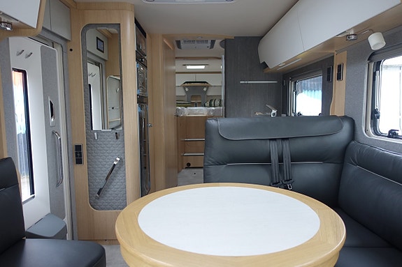 Hymer Masterline I 880 BlackLine All utrustning! Fabriksny! 8 of 23