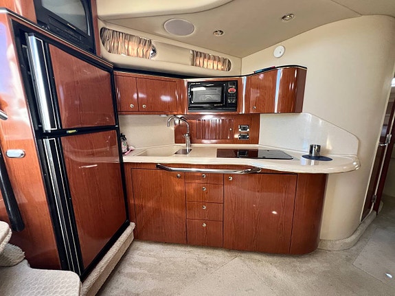 Sea Ray Sundancer 380 -2002 | 2 x Caterpillar 3126 | Axlar 7 of 12