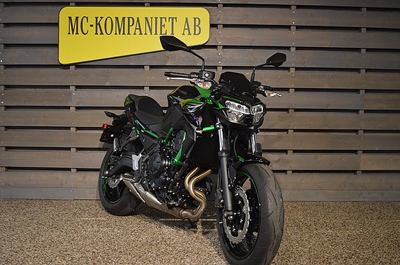 Kawasaki Z650 ABS "låga mil"