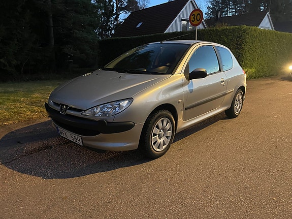 Peugeot 206+