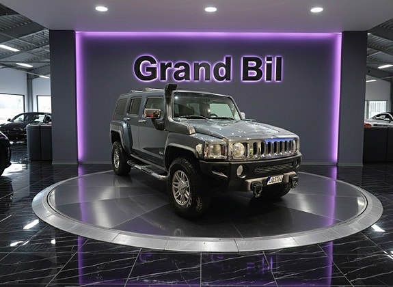 Hummer H3 2 of 5
