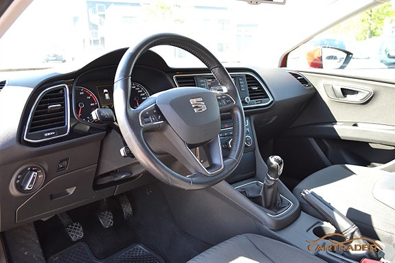 Seat Leon 9 of 19