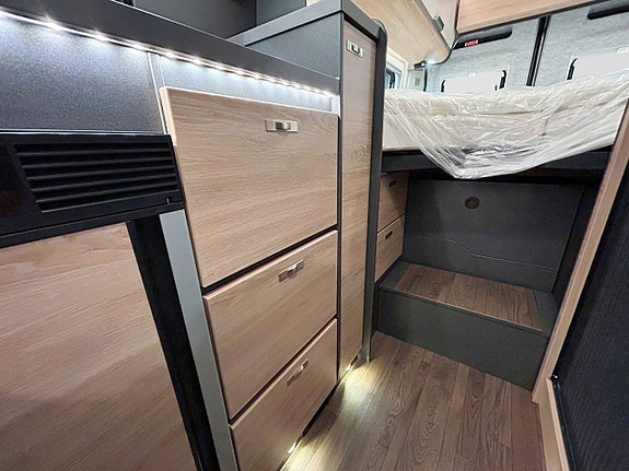 Knaus BOXLIFE 600 ME AUTOMAT ADAPTIV FARTHÅLLARE LÅNGBÄDDAR 14 of 30