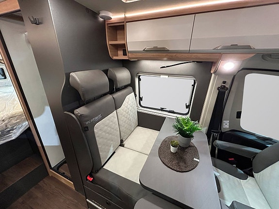 Knaus BOXLIFE 600 ME AUTOMAT ADAPTIV FARTHÅLLARE LÅNGBÄDDAR 8 of 30