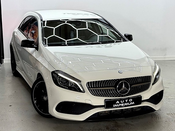 Mercedes-Benz A180 2 of 5