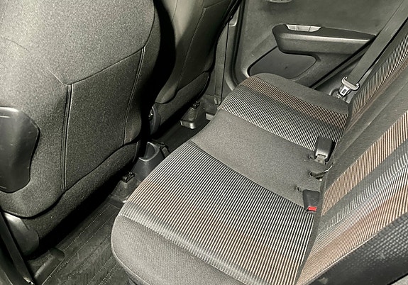 Peugeot 108 8 of 17