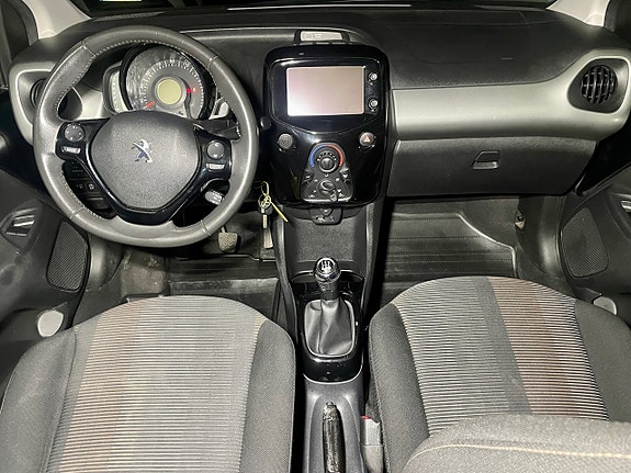 Peugeot 108 12 of 17
