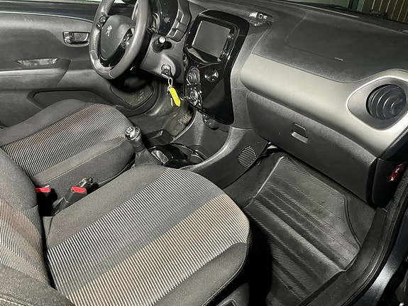 Peugeot 108 9 of 17