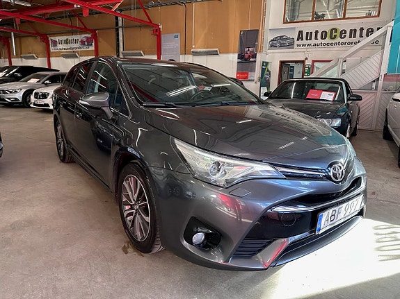 Toyota Avensis 3 of 14