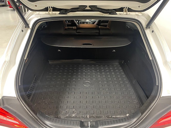 Mercedes-Benz CLA200 7 of 17