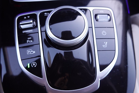 Mercedes-Benz E220 18 of 21