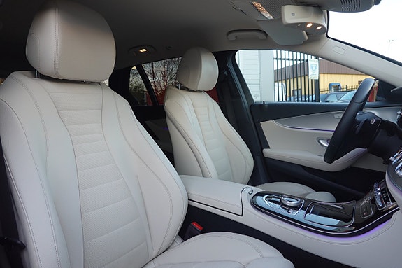 Mercedes-Benz E220 9 of 21