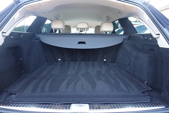 Mercedes-Benz E220 20 of 21