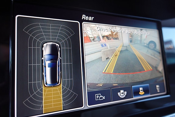 Mercedes-Benz E220 14 of 21