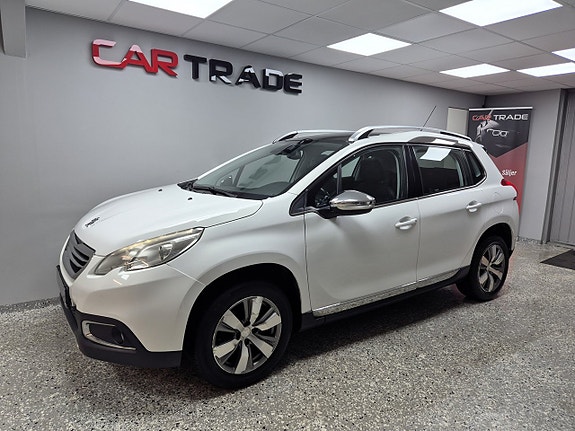Peugeot 2008 2 of 5