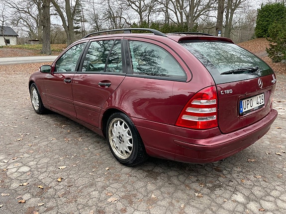 Mercedes-Benz C180 5 of 5