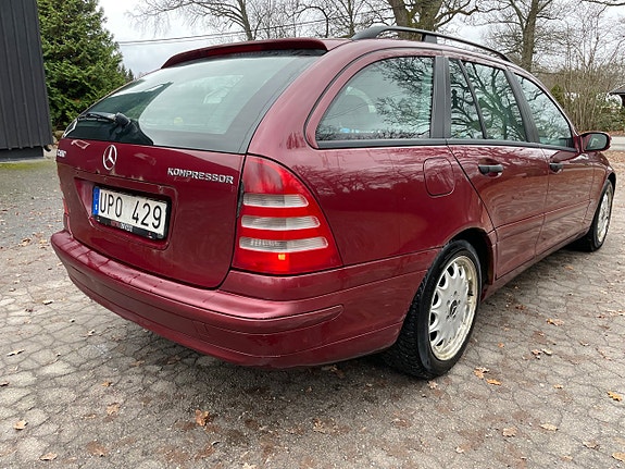 Mercedes-Benz C180 6 of 17