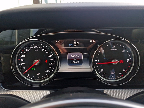 Mercedes-Benz E220 d 6 of 18