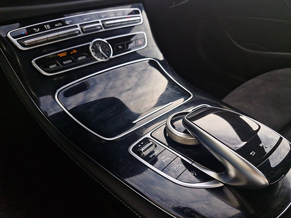 Mercedes-Benz E220 d 9 of 18
