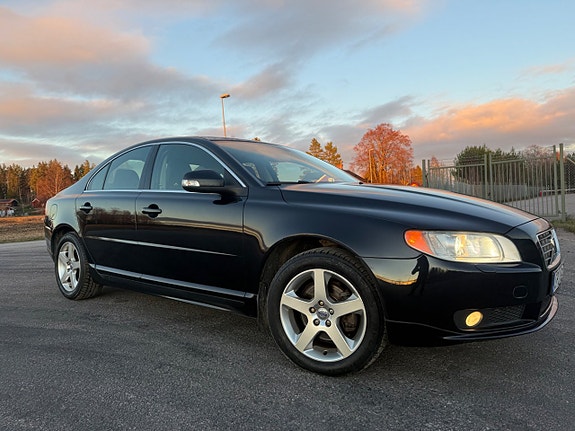 Volvo S80 13 of 26