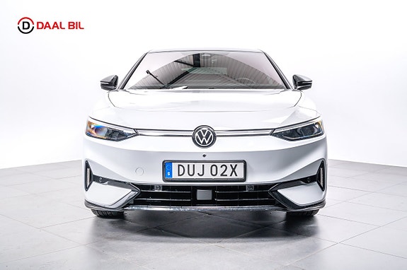 Volkswagen ID.7 3 of 5