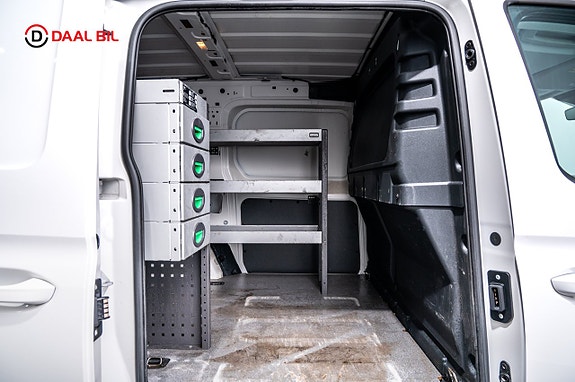 Volkswagen Caddy Maxi 16 of 17